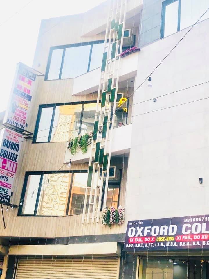 Oxford College, New Delhi